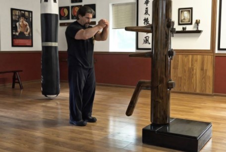 Todd Taganashi - Renegade Wing Chun 04 - Wooden Dummy Vol.1 Drills and Concepts