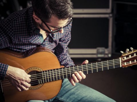 How To Play Guitar - For Absolute Beginners